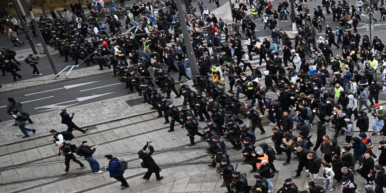 France deploys 70,000 police to try to contain nationwide protests