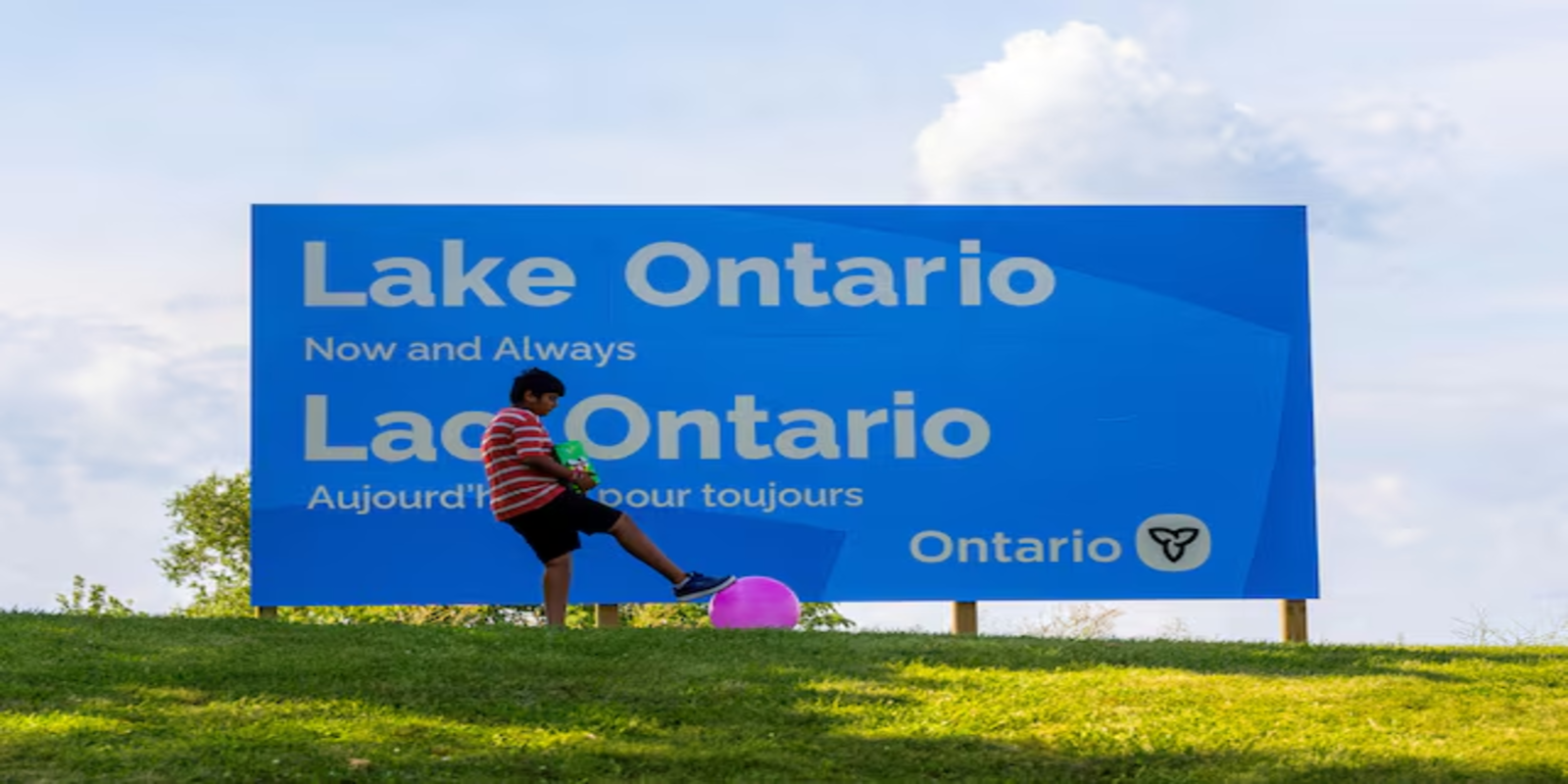 Google Maps will show LAKE AMERICA in US, not LAKE ONTARIO